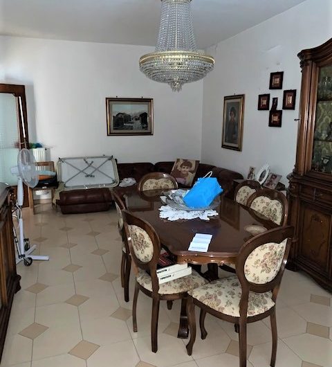 Ad. Quadrivio Secondigliano – ampio quadrilocale –